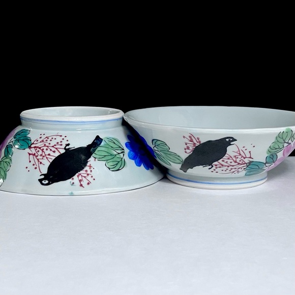2 ANTIQUE JAPANESE BOWLS / Hand Painted Black Birds & Flowers / UNMARKED Pottery